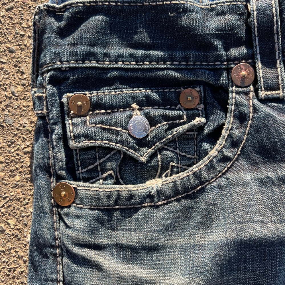 TR "Kitty" Bootcut Jeans - Picture 5 of 7